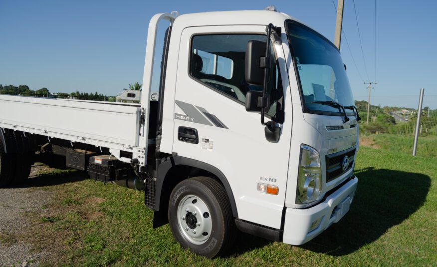 HYUNDAI EX10