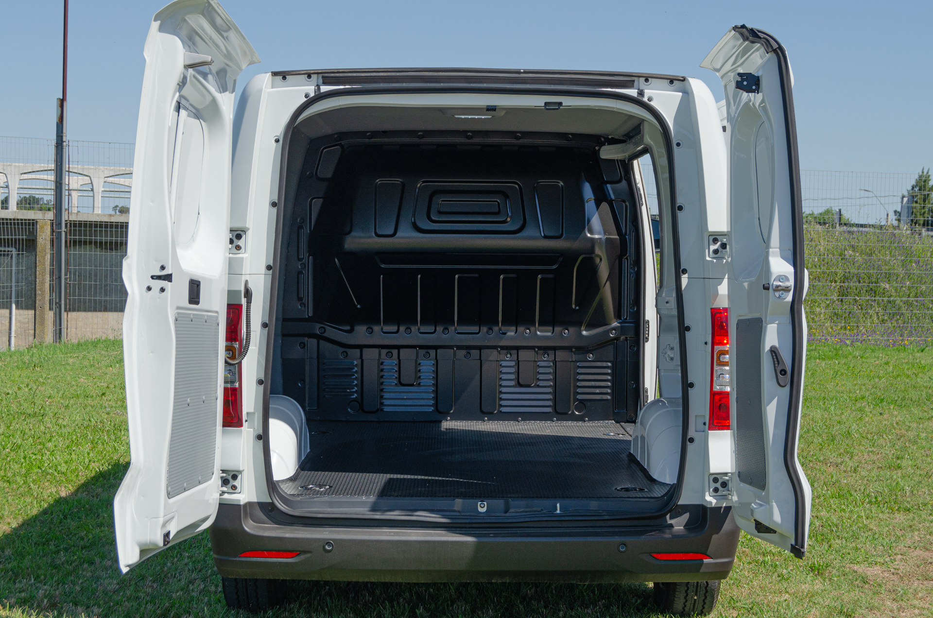 MAXUS EDELIVER 3