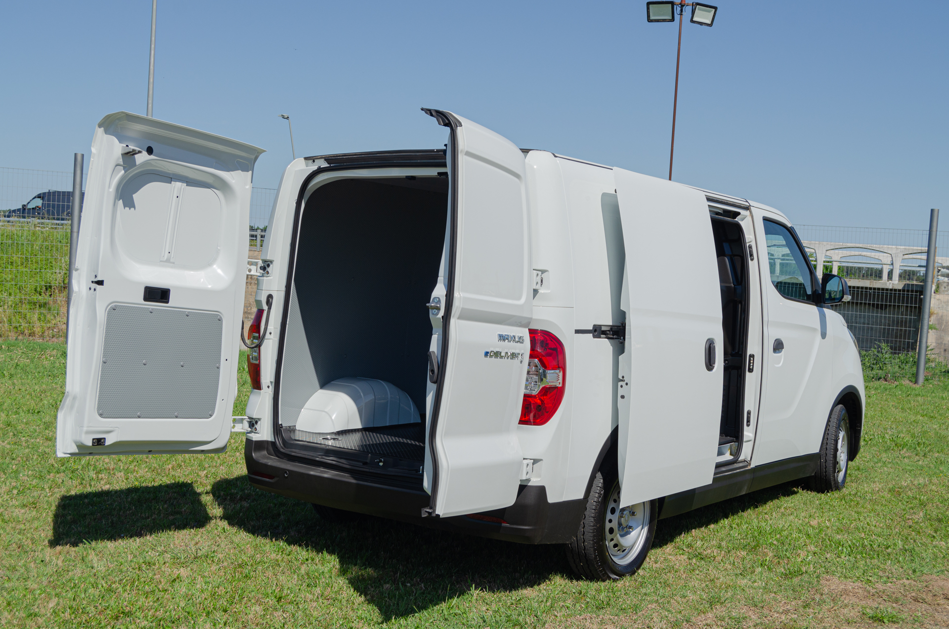 MAXUS EDELIVER 3