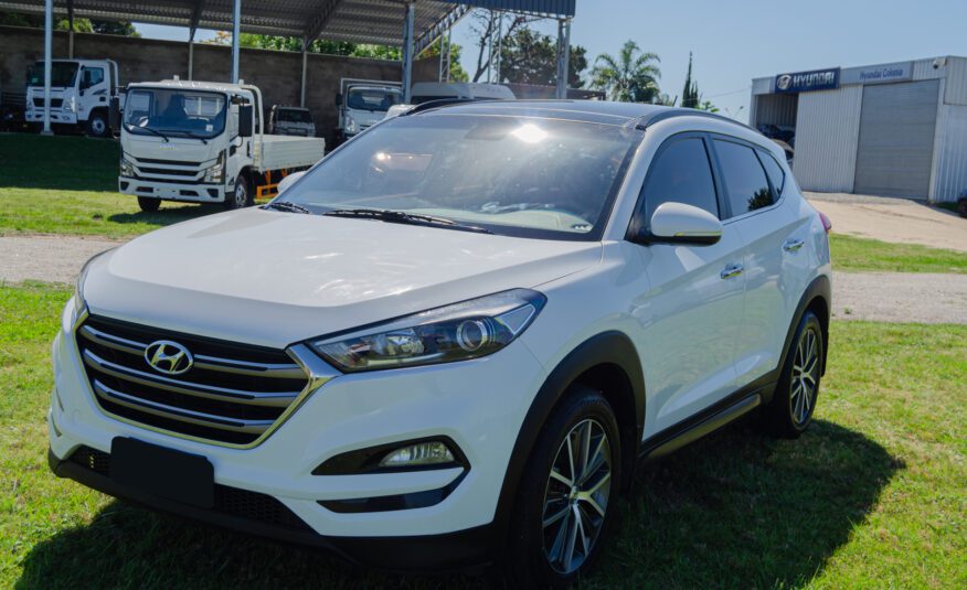 HYUNDAI TUCSON 2.0 AT