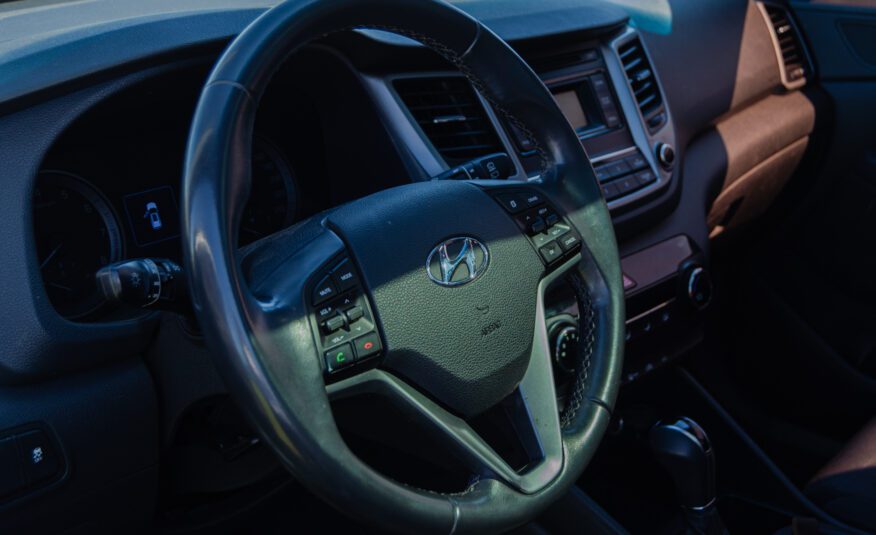 HYUNDAI TUCSON 2.0 AT