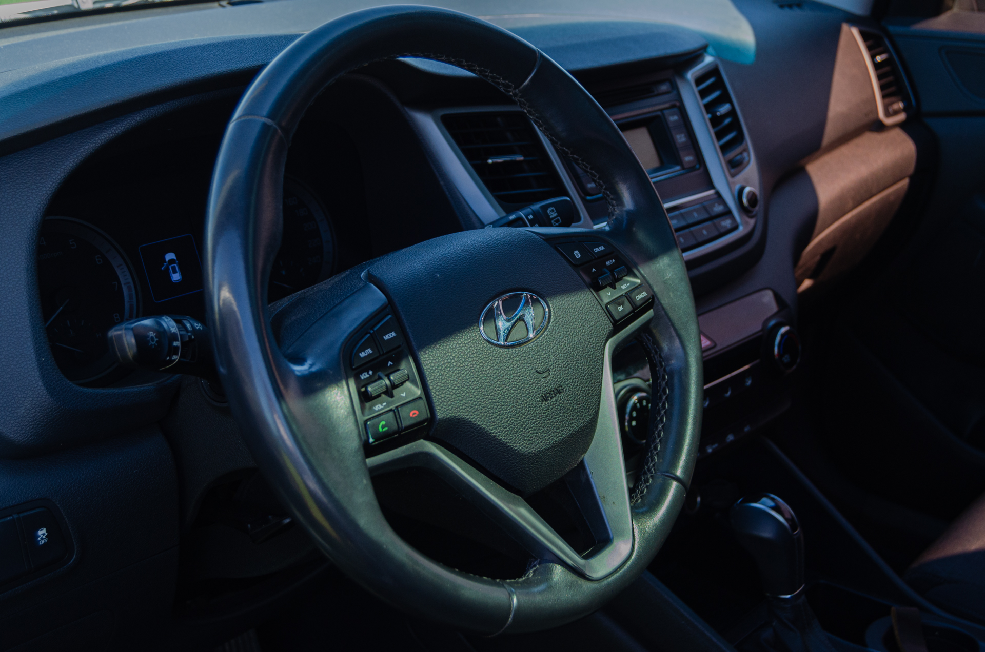 HYUNDAI TUCSON 2.0 AT